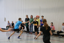 Spielhalbtage Herbst 2023 - Die 2. SeklerInnen geben am Basketballnachmittag alles!