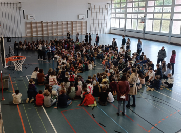 Schulhaustreffen